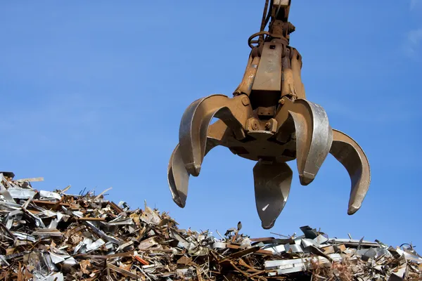 Scrap import prices decrease as steel demand remains weak